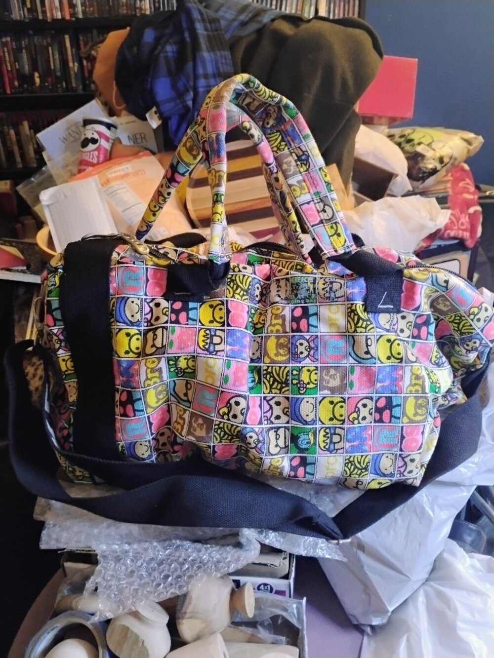 NEW never been used Baby Milo duffle bag.